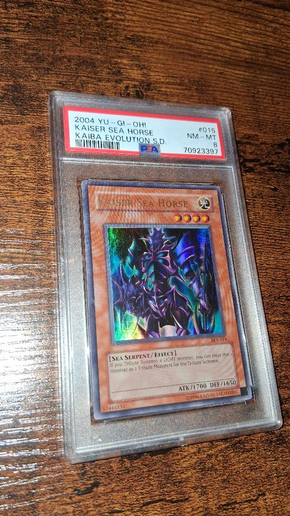 2004 Kaiser Sea Horse Yu Gi Oh PSA 8, Hobby en Vrije tijd, Verzamelkaartspellen | Yu-gi-Oh!, Verzenden, Zo goed als nieuw, Losse kaart