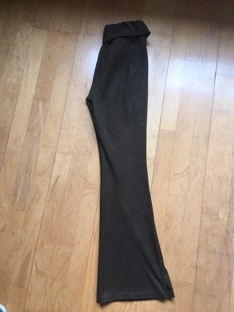 hippe flared velours broek, Overige kleuren, Verzenden, W30 - W32 (confectie 38/40), Gedragen