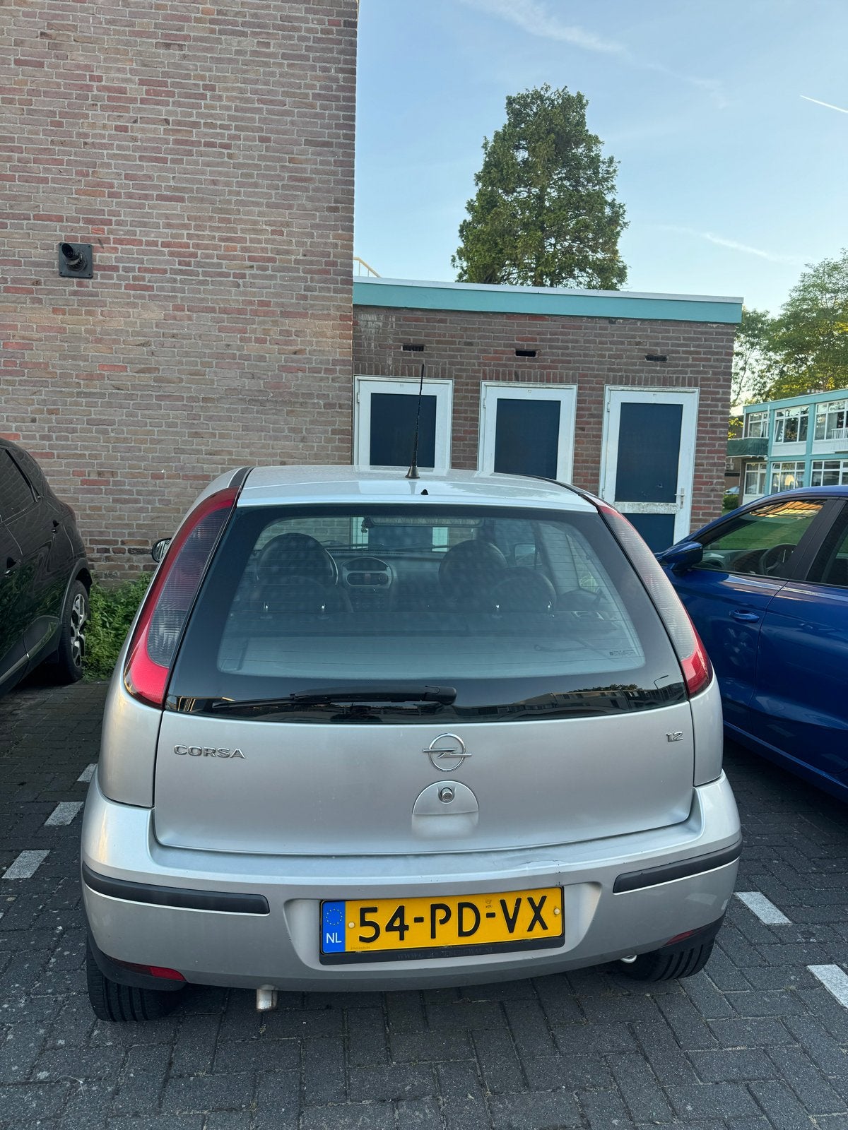 Opel Corsa 1.2 16V 3D Easytronic 2004 Grijs, Auto's, 450 kg, 74 pk, 31 €/maand, Origineel Nederlands