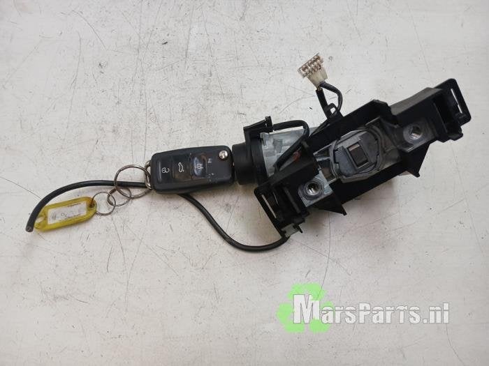 Kontaktslot + Sleutel van een Volkswagen Caddy, Gebruikt, -, Volkswagen, -