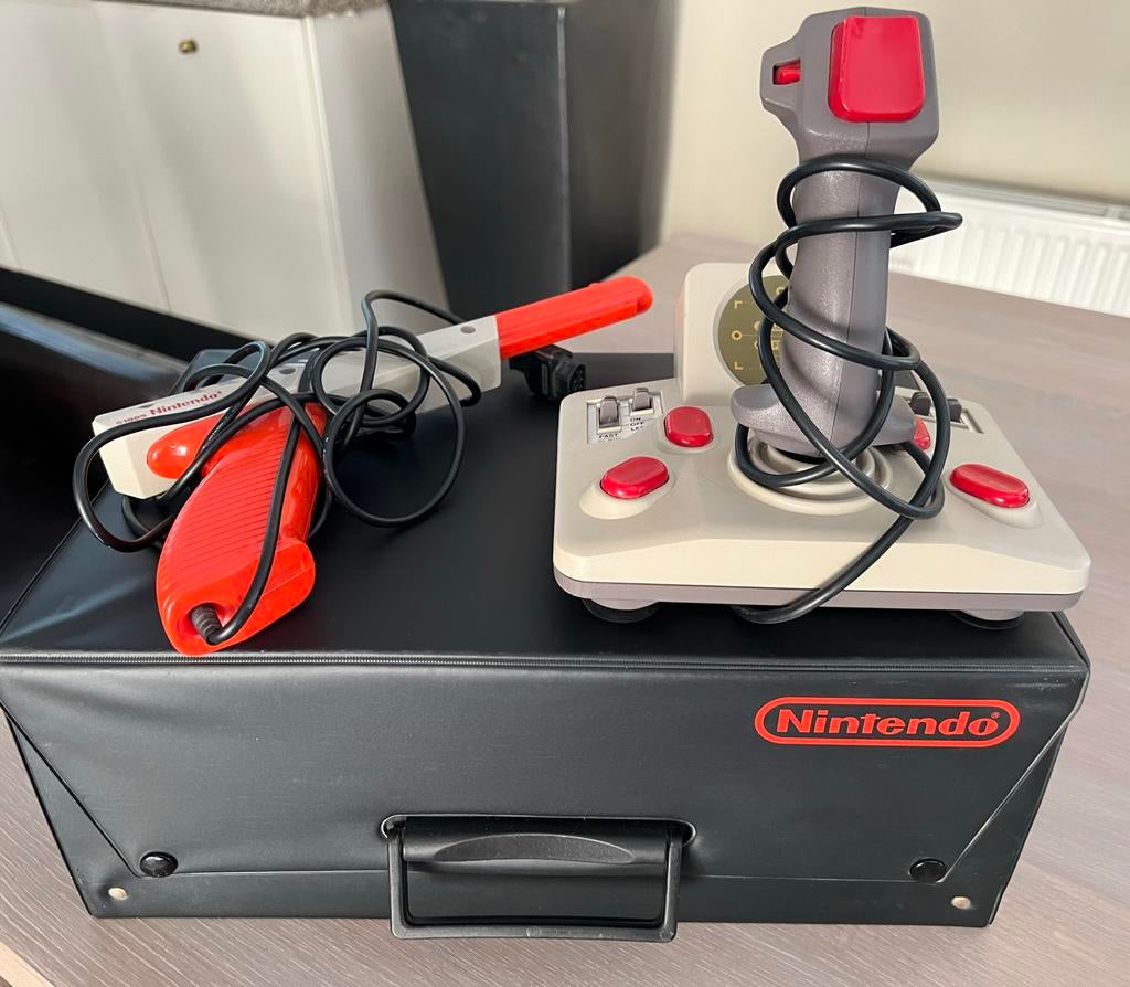 Complete Nintendo NES Set met Accessoires en Games, Spelcomputers en Games, Spelcomputers | Nintendo NES, Ophalen of Verzenden