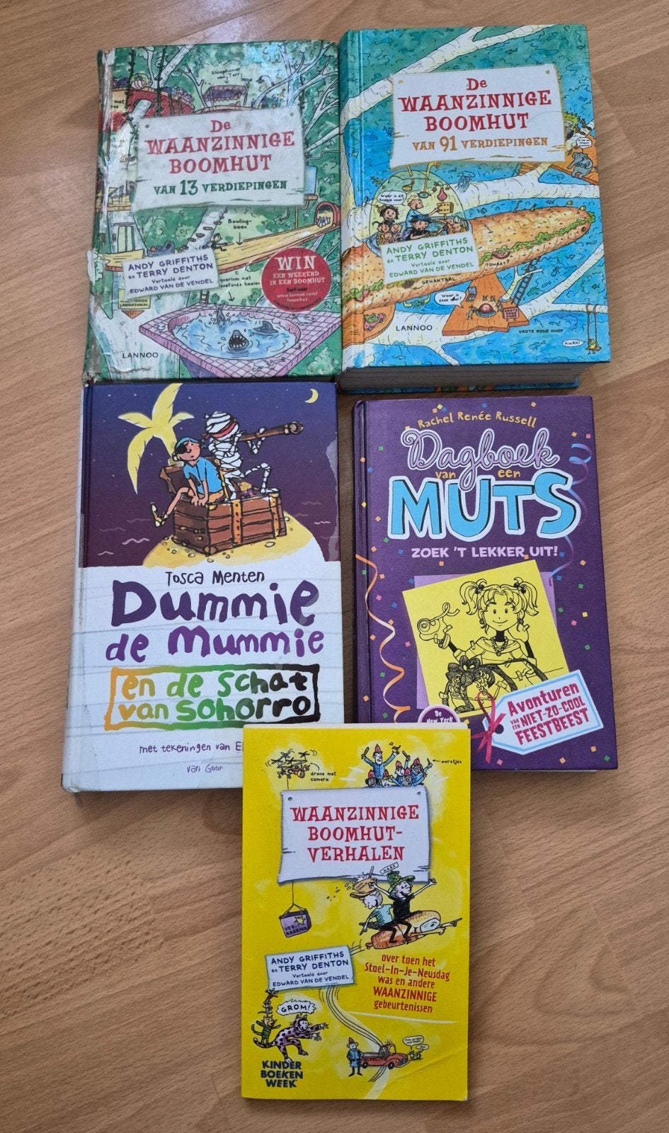 5 boeken: De Waanzinnige Boomhut & Dagboek van een Muts, Boeken, Ophalen of Verzenden, Gelezen, Fictie algemeen