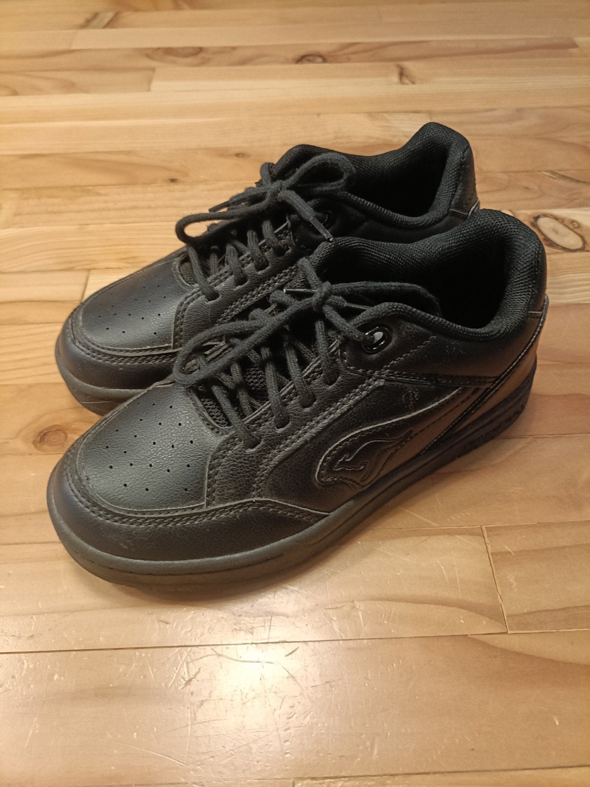 1x gebruikte Kangeroo schoenen maat 32, Ophalen, Jongen, Schoenen