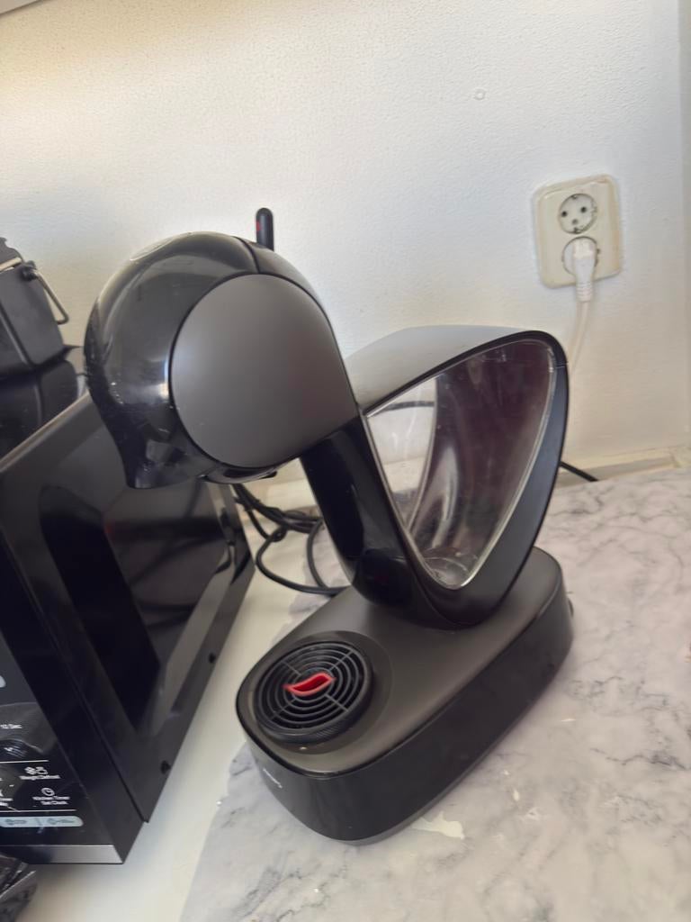 NESCAFÉ Dolce Gusto Infinissima, Witgoed en Apparatuur, Koffiezetapparaten, Ophalen, Zo goed als nieuw, Koffiemachine