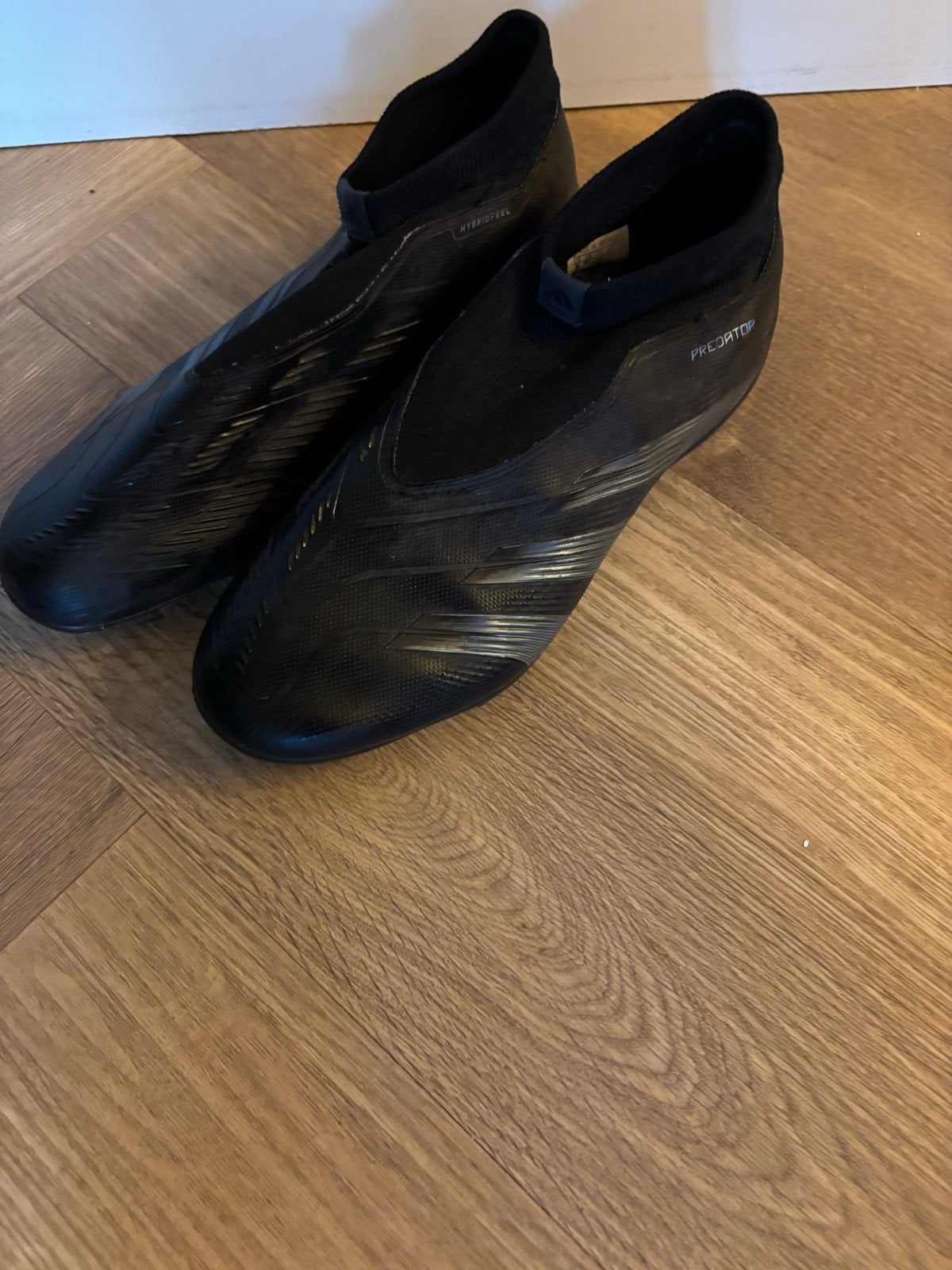 Adidas Predator voetbalschoenen - Maat 41, Ophalen of Verzenden, Zo goed als nieuw, Schoenen