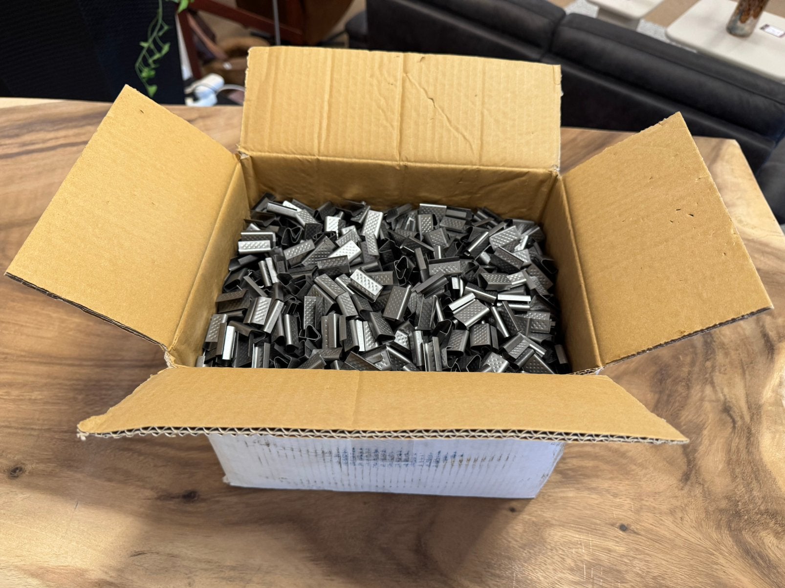 Metalen Sluitzegels 16x28x05mm 3000stuks €75,-, Ophalen, Overige typen, Nieuw, Mwonenenslapen