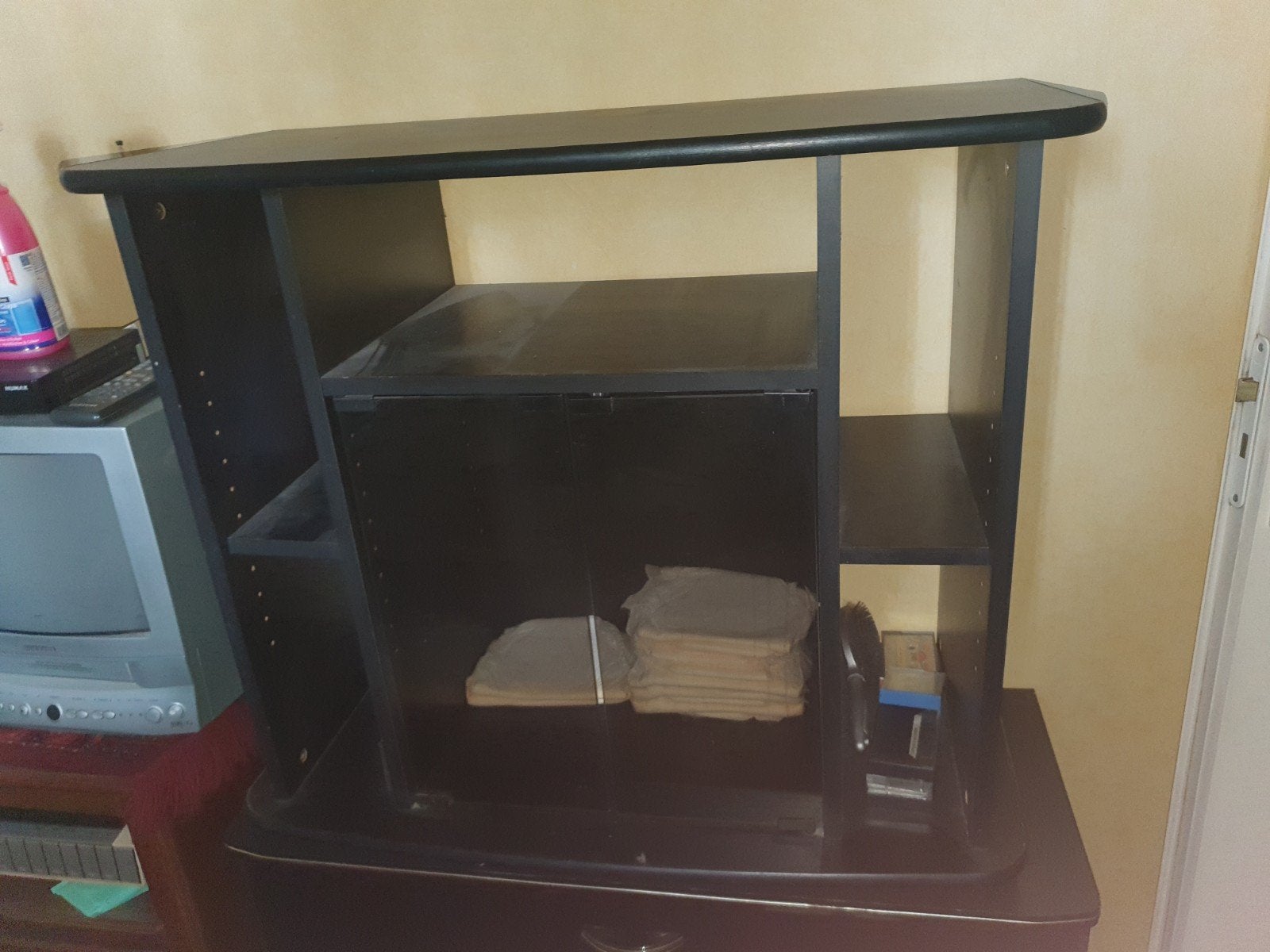 Tv / radio kastje, Ophalen
