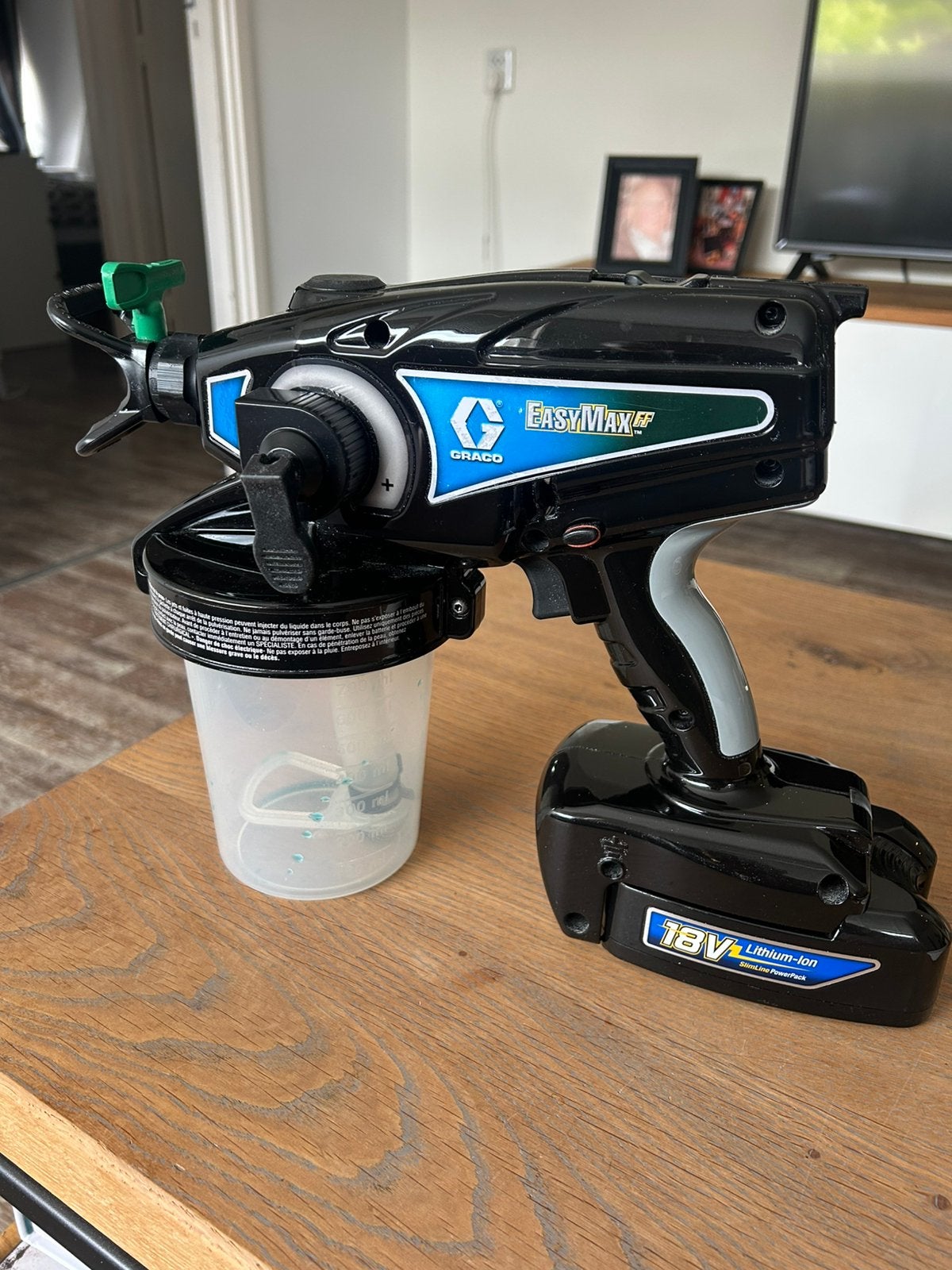 Graco verfspuit op accu bijna nieuw, Doe-het-zelf en Verbouw, Schildersmaterialen, Zo goed als nieuw, Verfspuit of Verfpomp, Ophalen