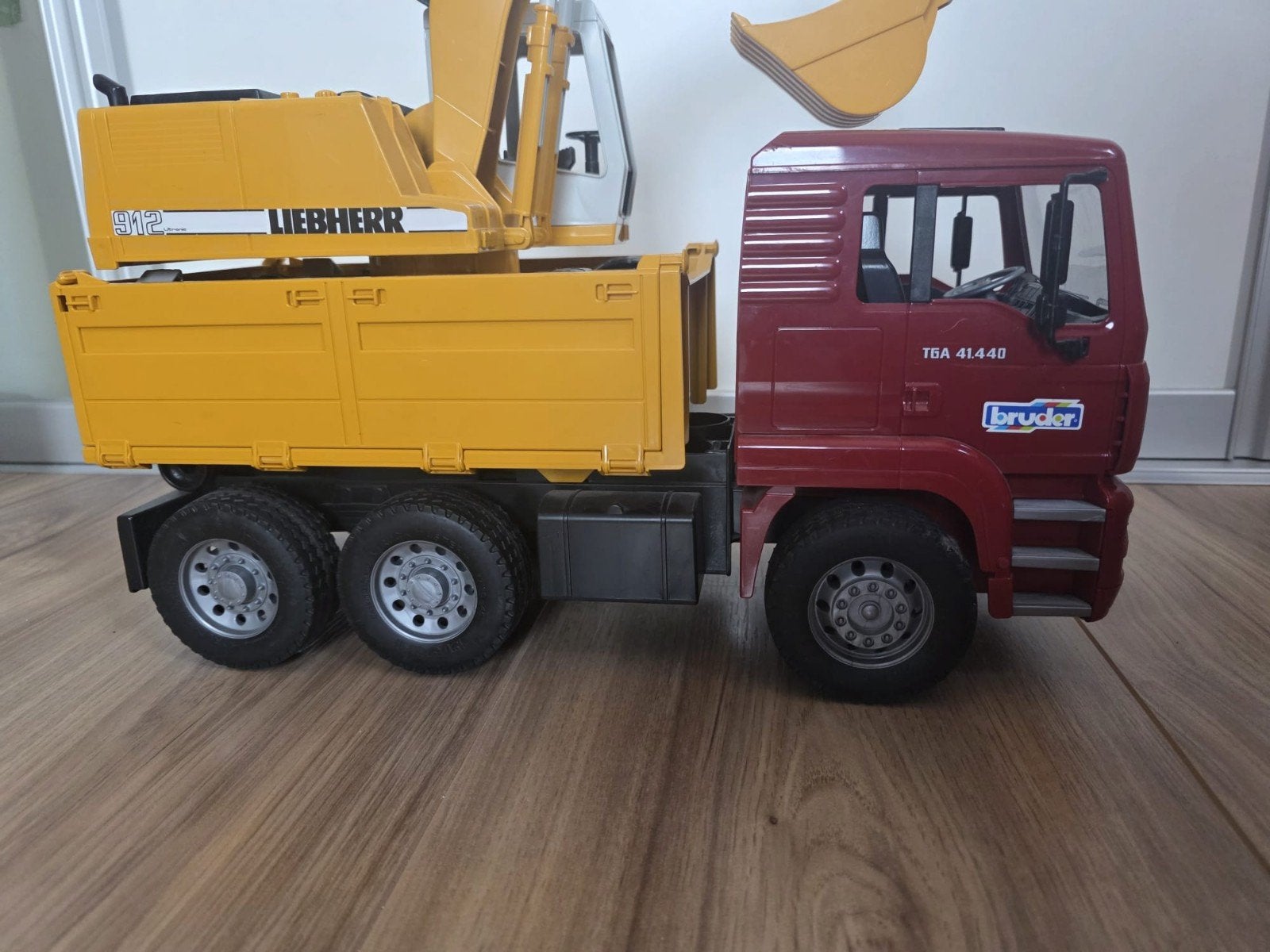 Bruder Liebherr Graafmachine en MAN Vrachtwagen, Ophalen, Gebruikt