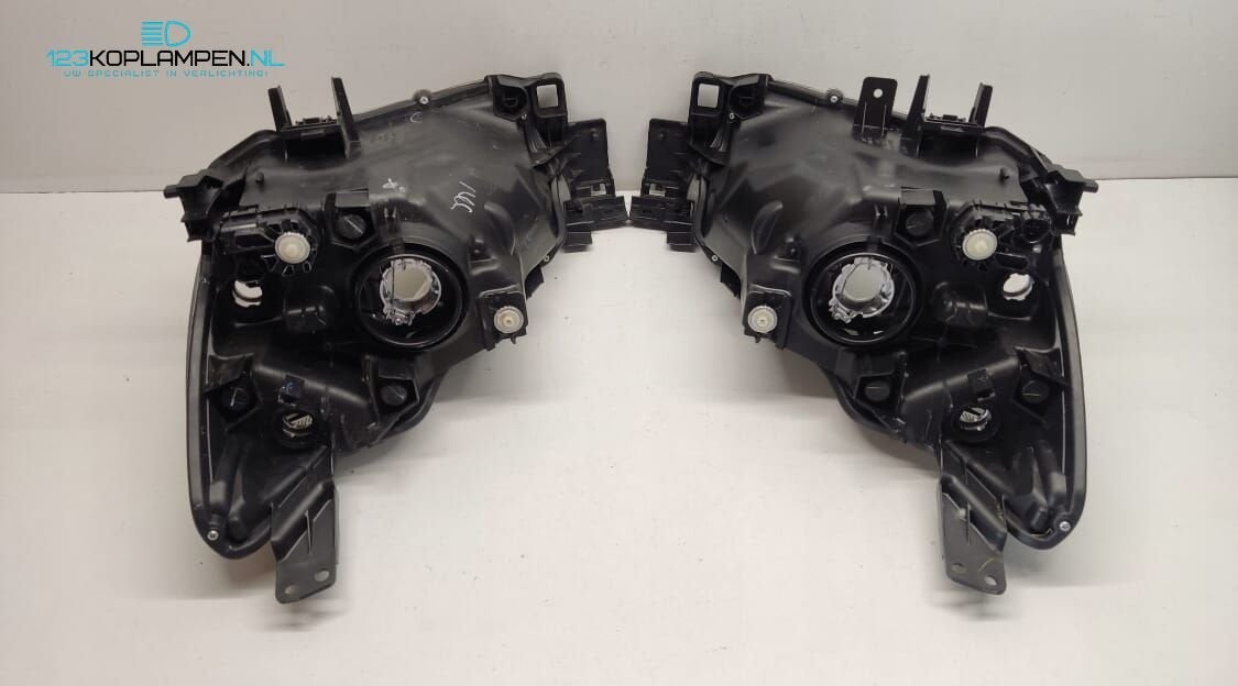 Mazda 2 koplamp links rechts, Auto-onderdelen, Verlichting, Ophalen, Gebruikt, -, -
