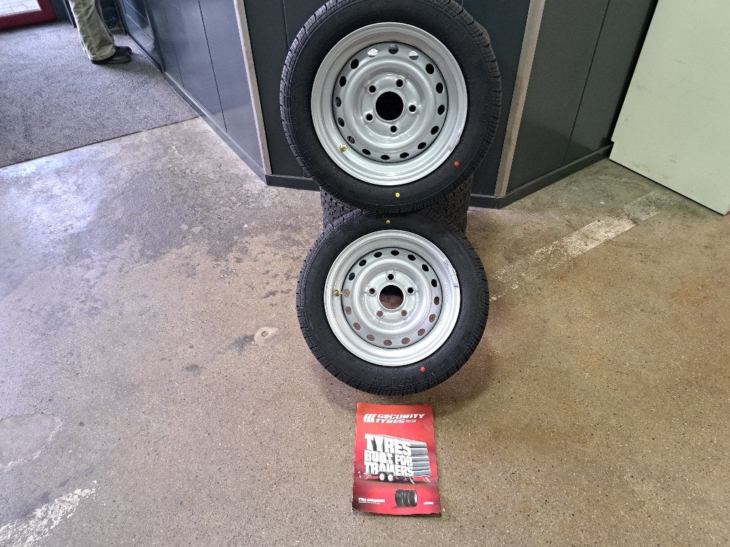 195/50R13C 104 hogedruk aanhangerwielen kompleet 6jx13 et 30, Ophalen, Nieuw