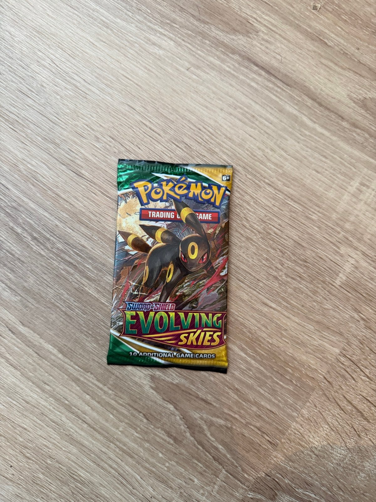 Pokémon Evolving Skies Booster Pack - Umbreon Artwork, Ophalen of Verzenden, Nieuw, Booster
