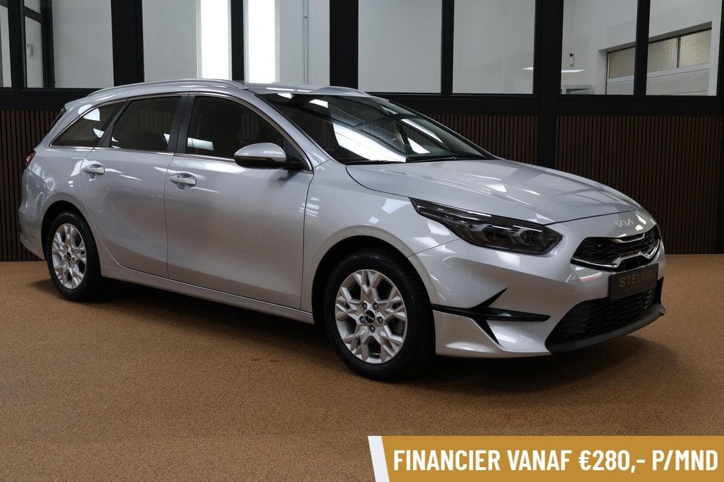 Kia Ceed Sportswag. 1.0 T-GDi DynamicLine | 2022 | 83.000 km, Voorwielaandrijving, Stof, Gebruikt, Met garantie (alle)