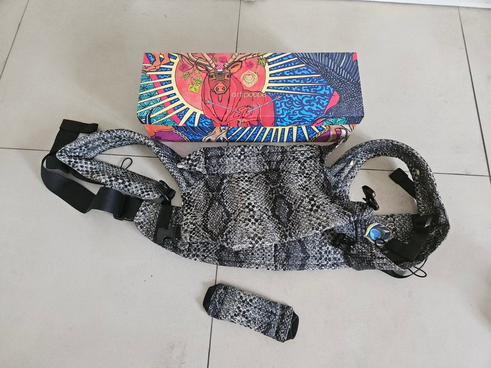 Artipoppe Zeitgeist baby carrier - Snake Silk, Buik of Rug, Zo goed als nieuw, Draagzak, Ophalen