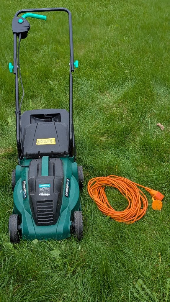 elektrische grasmaaier van het merk Powerplus, Tuin en Terras, Ophalen, Cirkelmaaier, Gebruikt, Elektrische grasmaaier