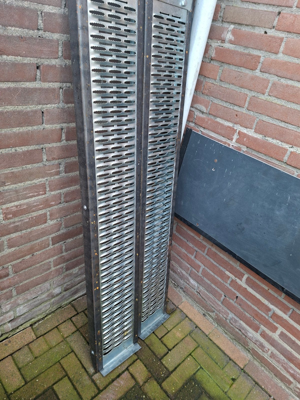 Oprij platen zeer sterk, Ophalen