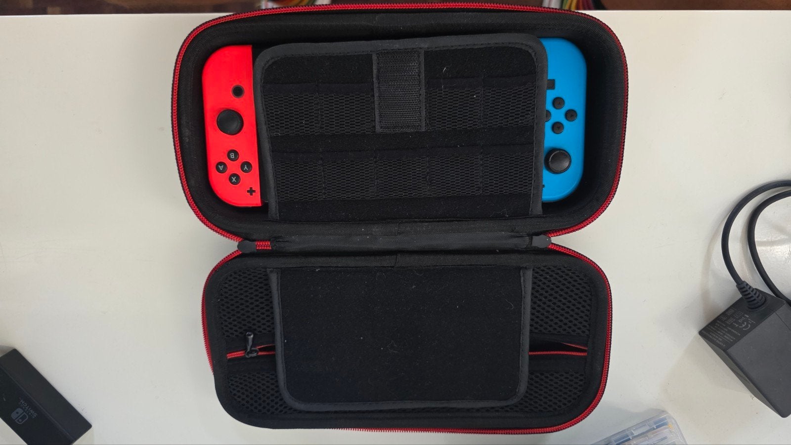 Nintendo Switch met 2 controllers en games, Spelcomputers en Games, Switch 2019 Upgrade, Met 2 controllers, Ophalen of Verzenden