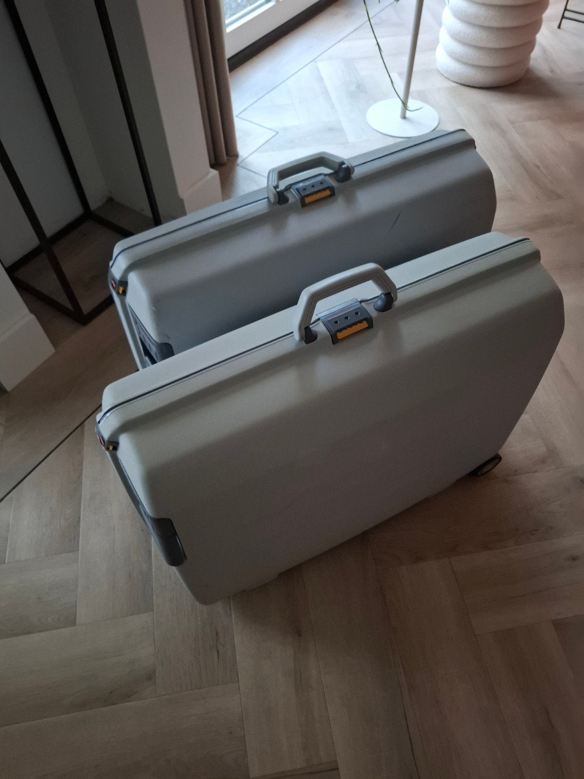 2 Samsonite Oyster koffers - 60x77x25 cm - Goede staat, Ophalen, Gebruikt, Wieltjes
