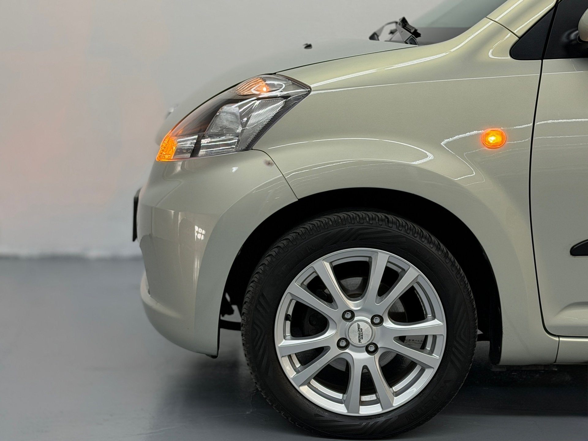 Daihatsu Sirion 2 1.3-16V Prestige AUTOMAAT Airco Camera Dea, Auto's, Dealer onderhouden, Stof, Gebruikt, 4 cilinders