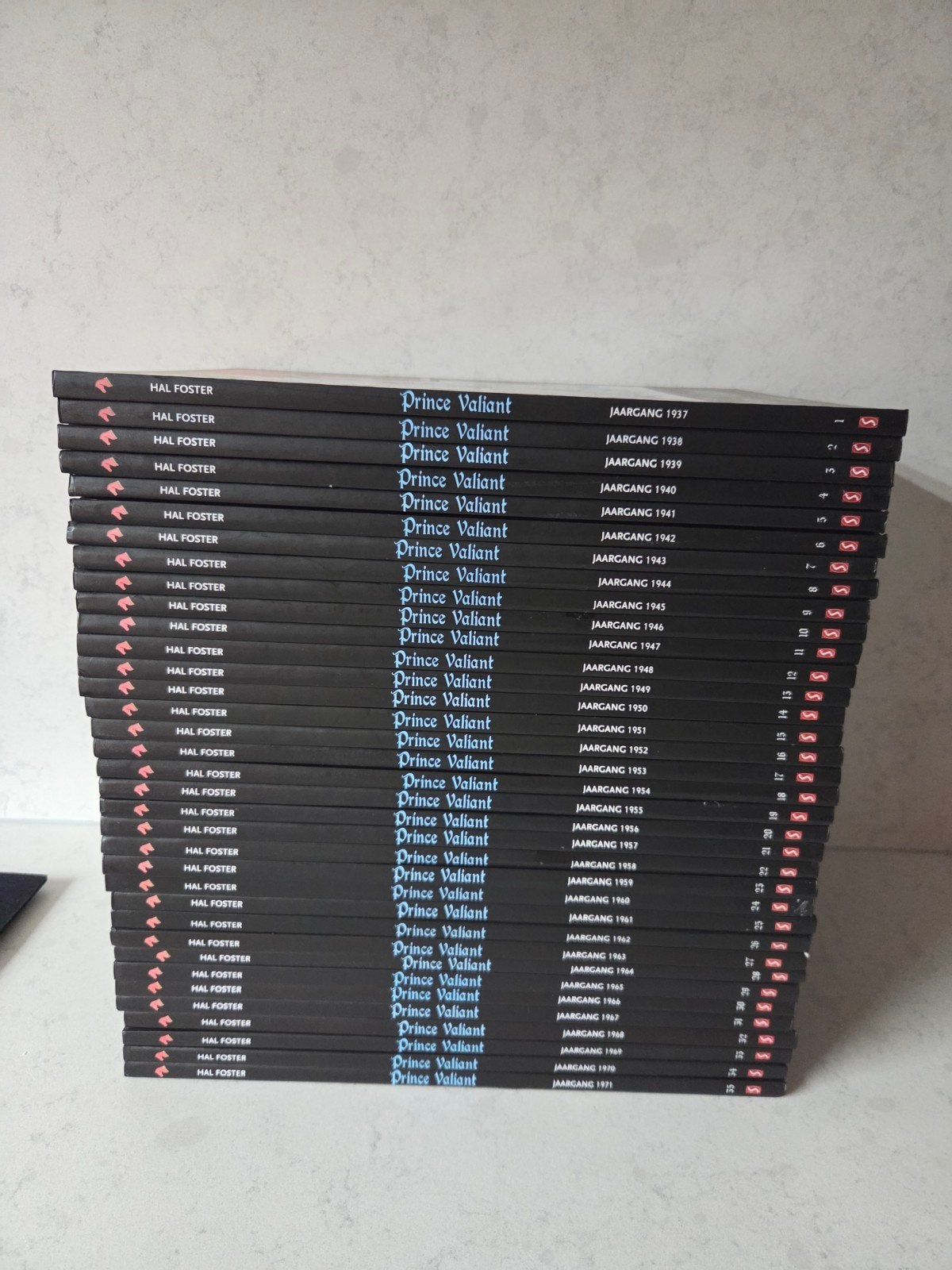 Price Valiant / Prins Vaillant - Hardcover serie 1 tm 35, Complete serie of reeks, Ophalen of Verzenden, Zo goed als nieuw