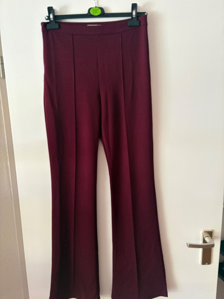 Bordeaux broek, Maat 38/40 (M), Verzenden, Zo goed als nieuw, Ivivi