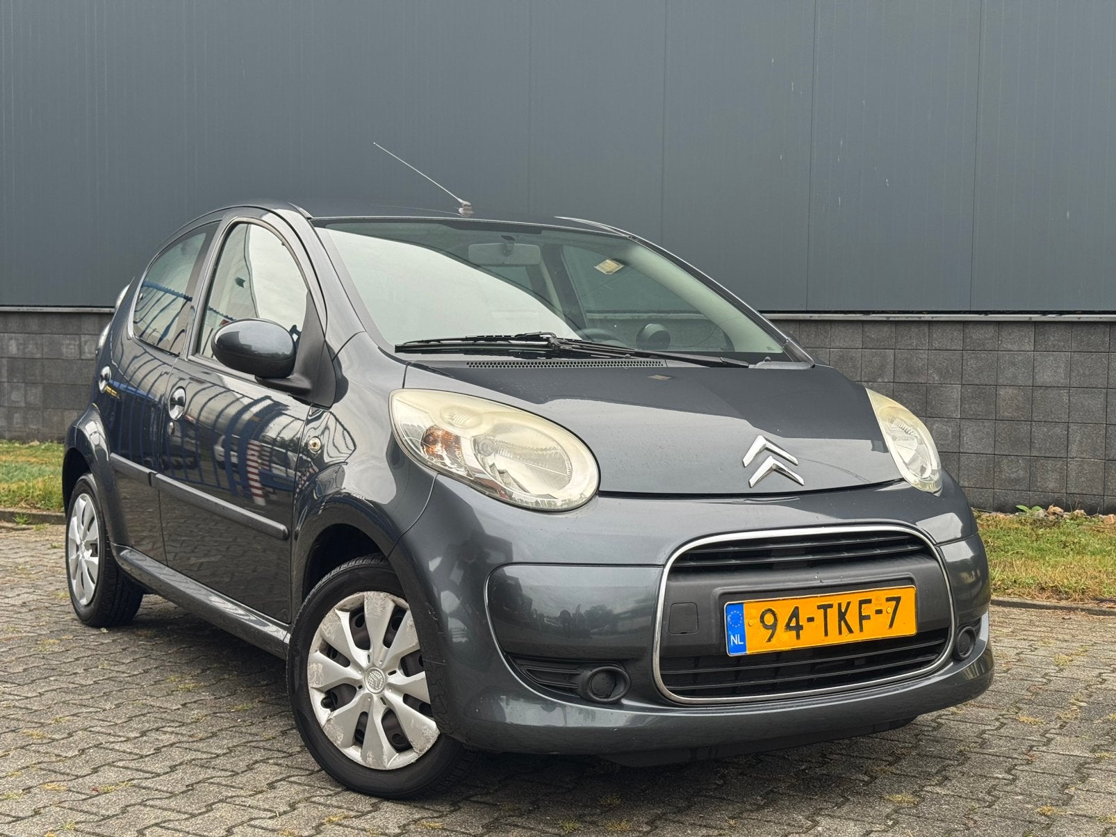 Citroën C1 1.0i 68PK 5D 2012 Grijs/Eerste eigenaar/5drsAirco, Auto's, Citroën, Voorwielaandrijving, 4 stoelen, C1, 68 pk