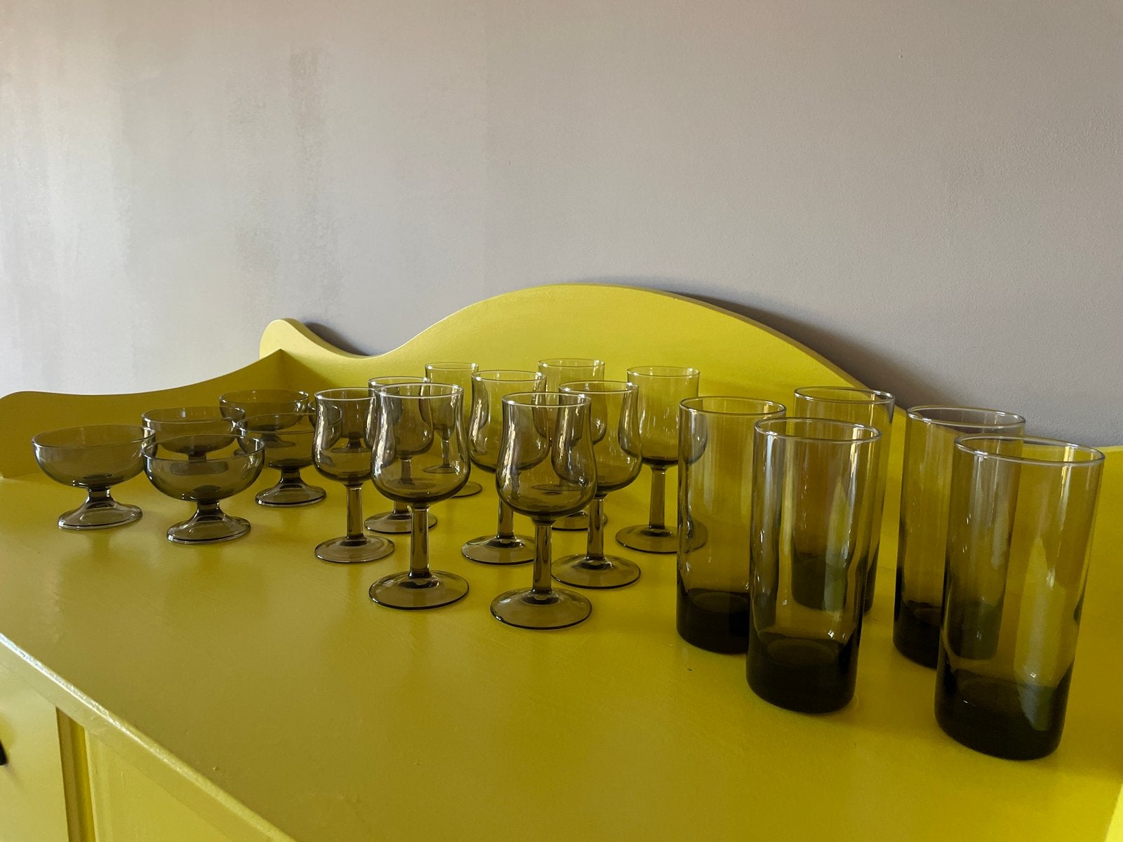 Vintage rookglas serviesset uit de jaren '70 - 20 stuks, Antiek en Kunst, Ophalen of Verzenden