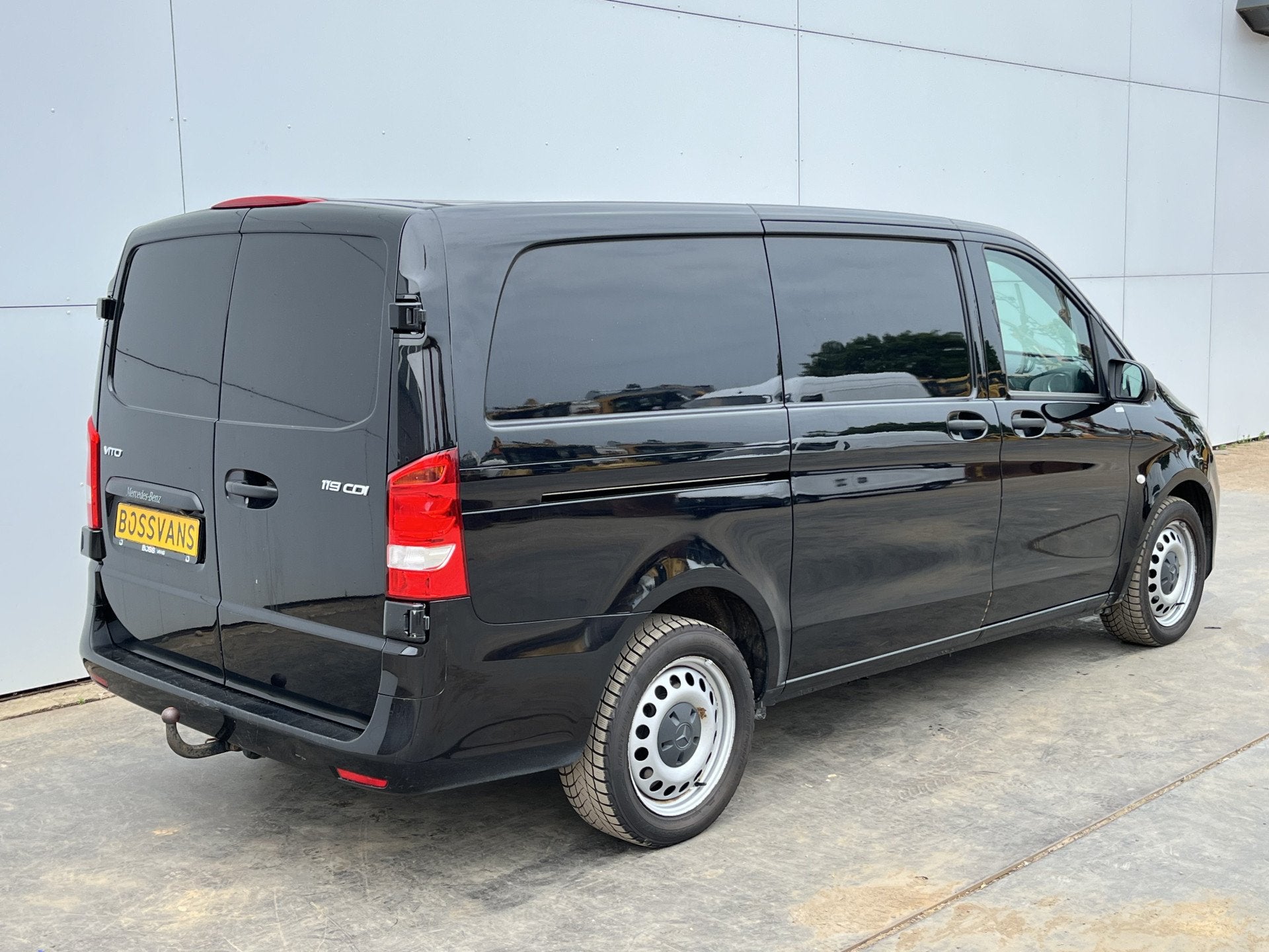 Mercedes-Benz Vito 119 1.9 CDI 190pk Automaat 190PK L2H1 Cli, Auto's, Gebruikt, Zwart, Zwart, Mercedes-Benz