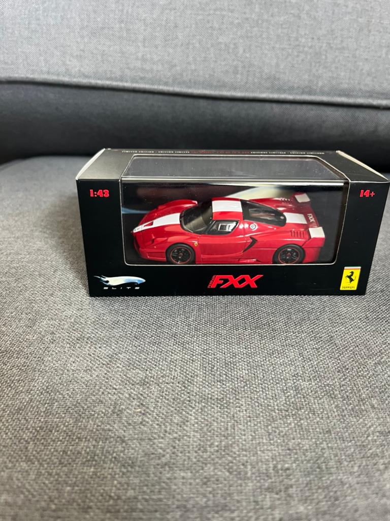 Hot Wheels Elite Ferrari FXX 1:43, Ophalen of Verzenden, Zo goed als nieuw, Auto