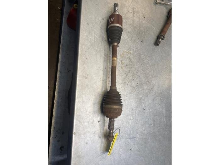 Aandrijfas links-voor van een Renault Megane, Gebruikt, -, Renault, -