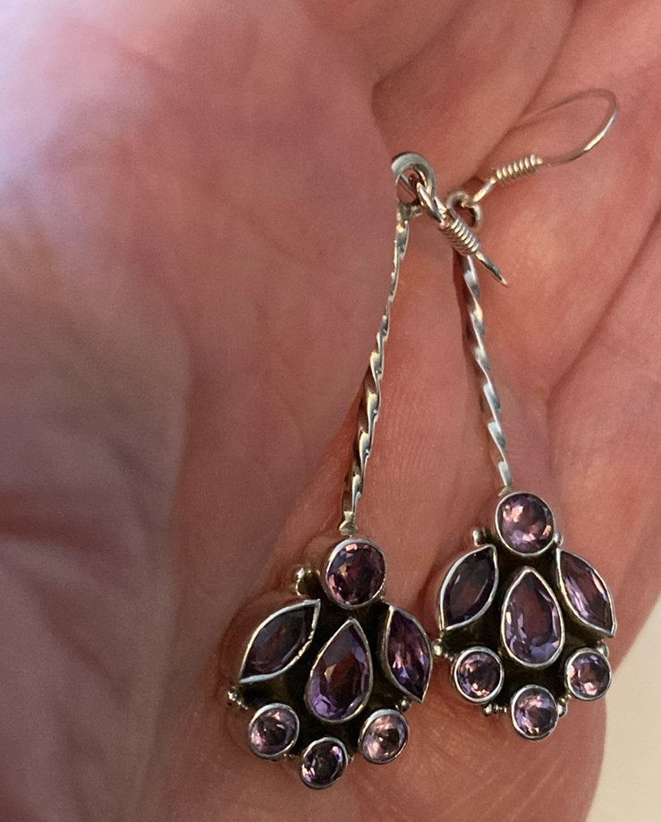 Prachtig lange 925 lange oorbellen amethist edelstenen, Sieraden, Tassen en Uiterlijk, Hangers, Paars, Nieuw, Ophalen of Verzenden