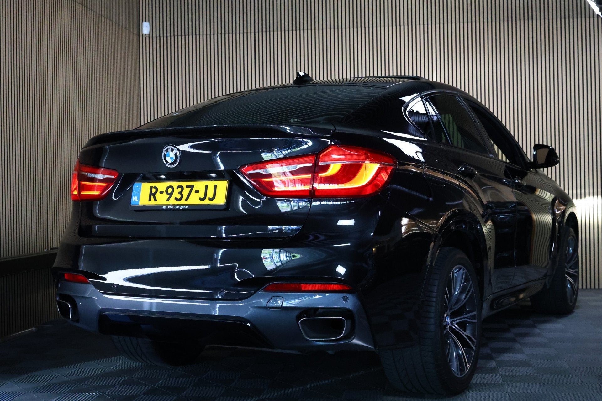 BMW X6 xDrive35i High Executive M AVM SPORT AUTOMAAT LEDER T, Auto's, Gebruikt, Euro 6, 4 stoelen, Zwart