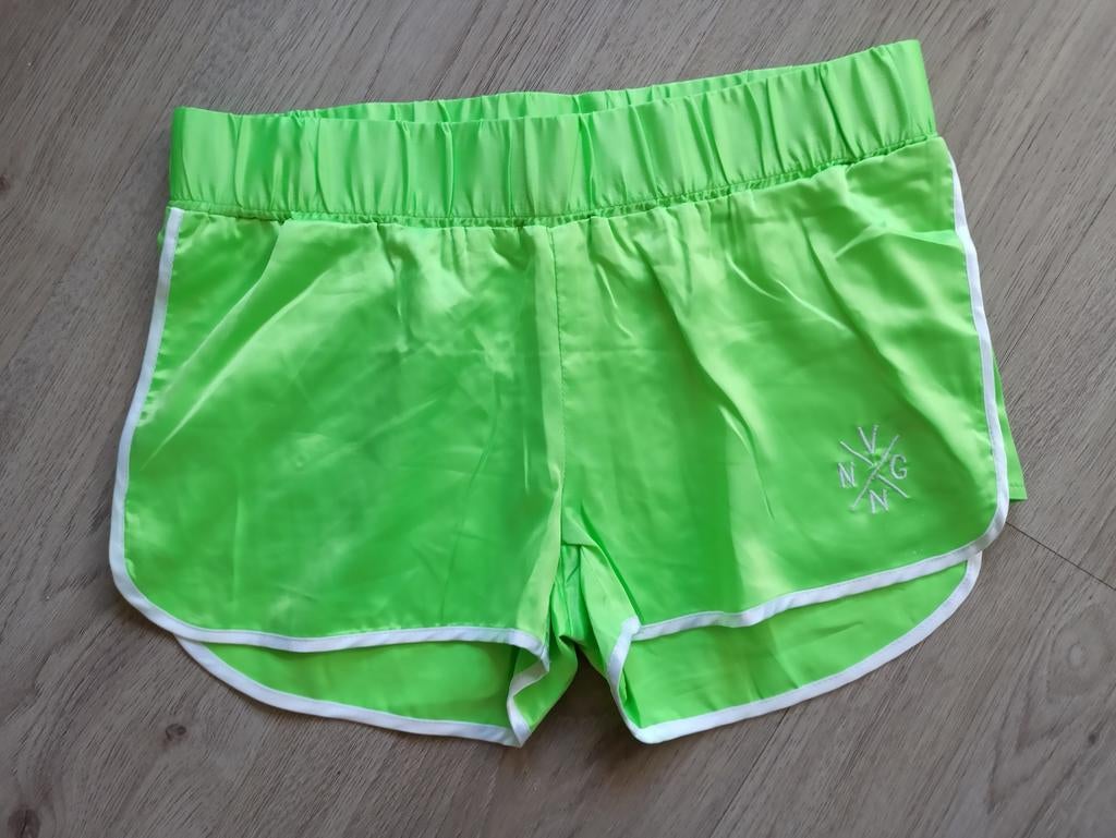 Vingino Sport Short - Neon Groen 152, Ophalen of Verzenden, Zo goed als nieuw