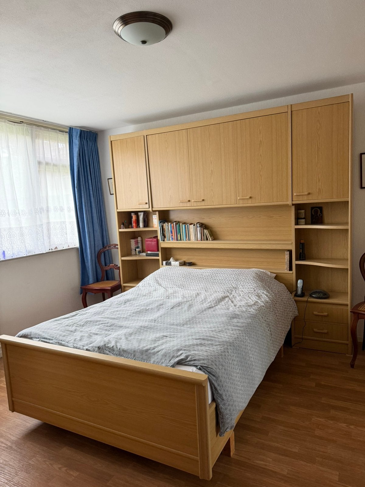 Twee persoonsbed met kastenwand met Auping spiraal, Ophalen, Gebruikt, Tweepersoons, Hout beuken