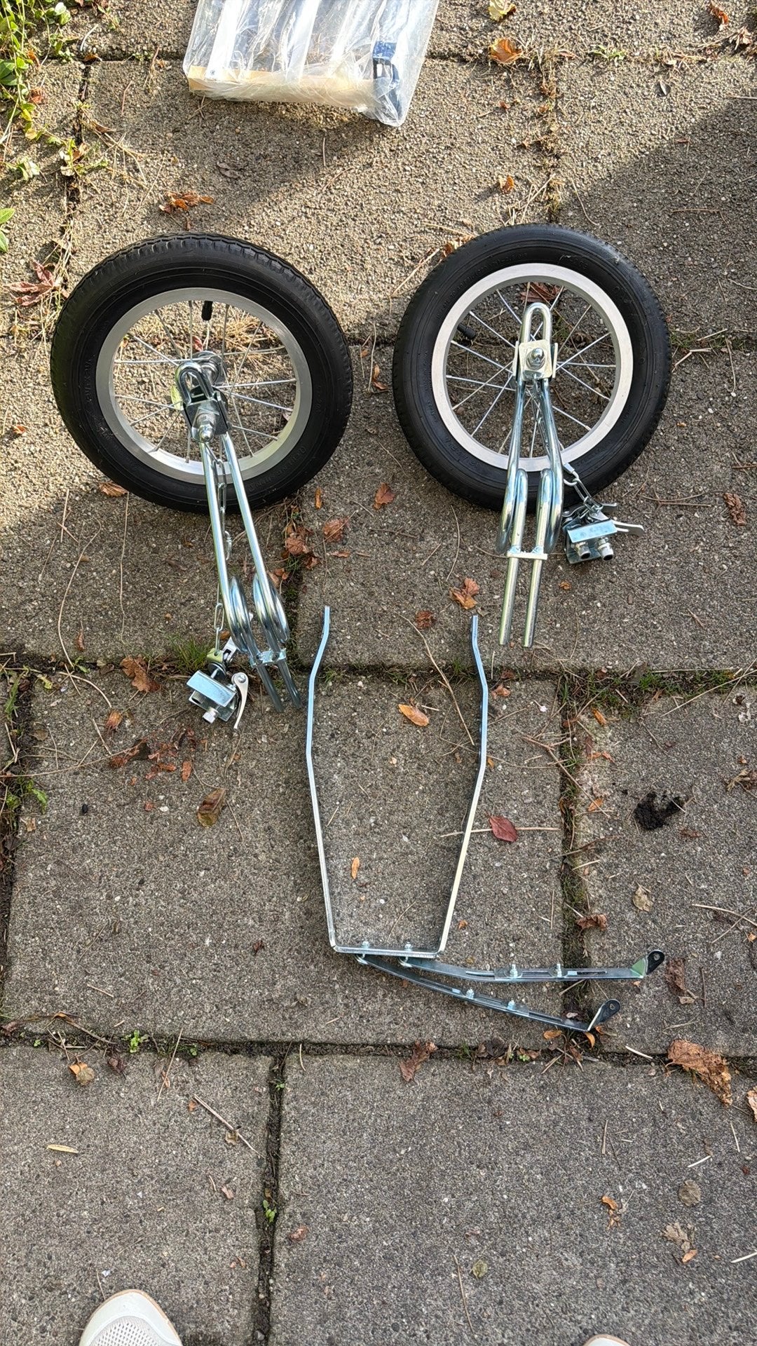 Swinging wheels zijwielen 12inch, Fietsen en Brommers, Ophalen of Verzenden, Zo goed als nieuw, Minder dan 16 inch, Zijwieltjes