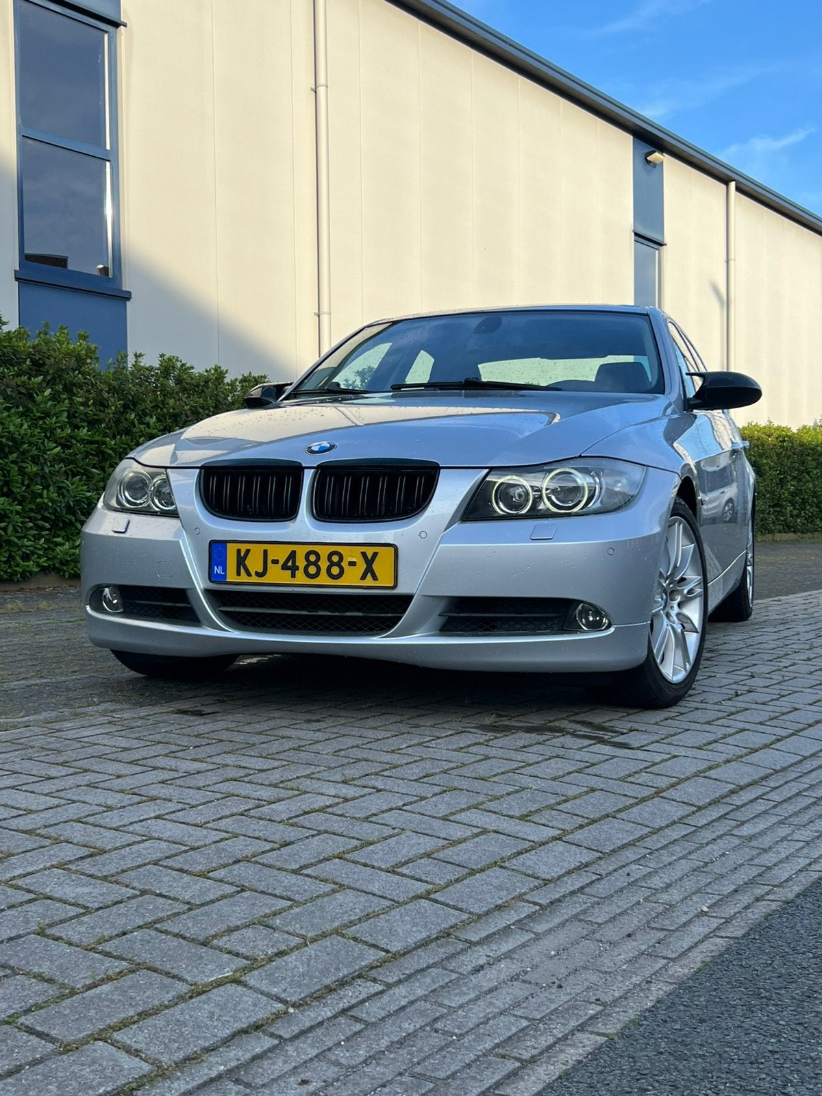 BMW 325i, Auto's, 745 kg, Achterwielaandrijving, Zwart, 2497 cc
