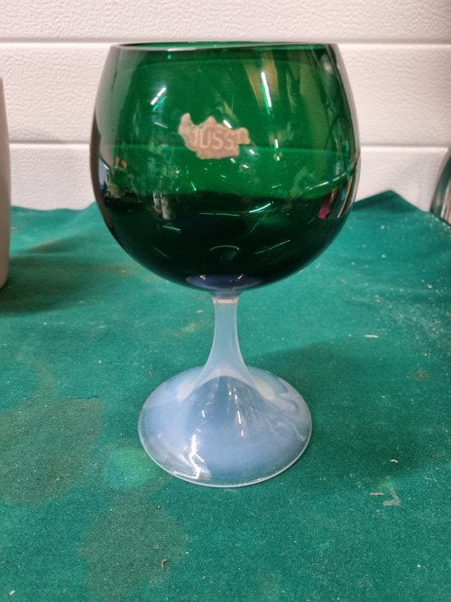 glas vintage groen op voet smaragd groen, Ophalen of Verzenden, 'T Olde Gre-j, Info@toldegrej.nl, Endepoelstraat 20f Didam