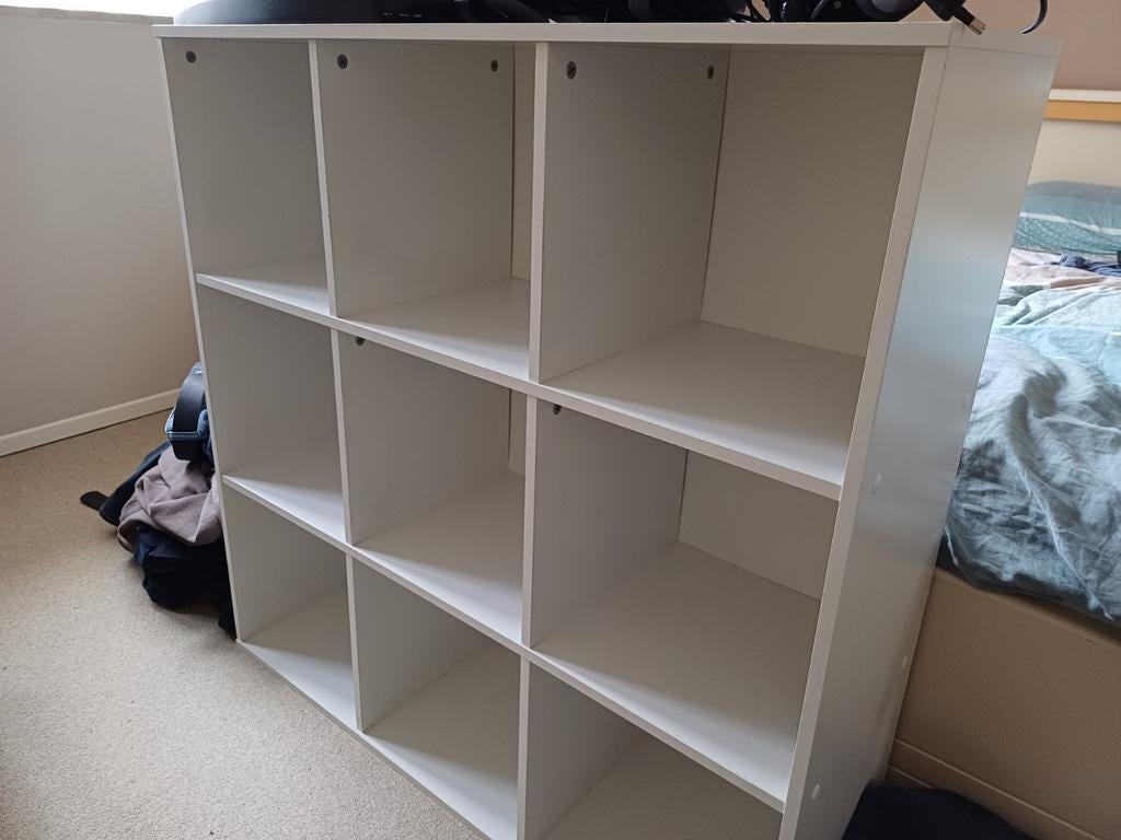Gratis stevige 9 vakkenkast, Ophalen, Gebruikt, 50 tot 100 cm, Minder dan 100 cm