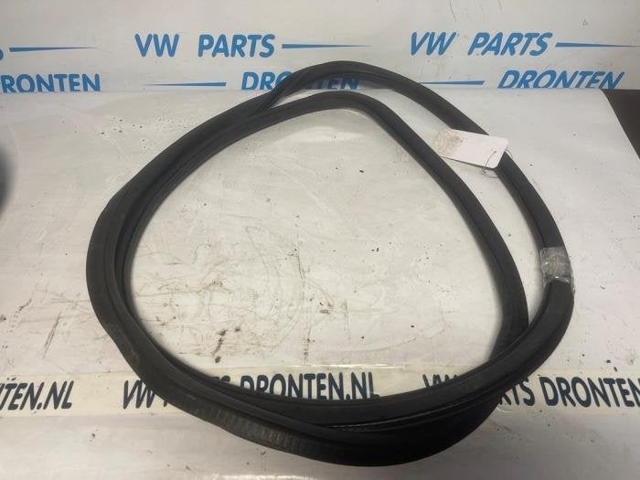 Portierrubber 4Deurs rechts-voor van een Alfa Romeo Stelvio, Gebruikt, -, Verzenden, -