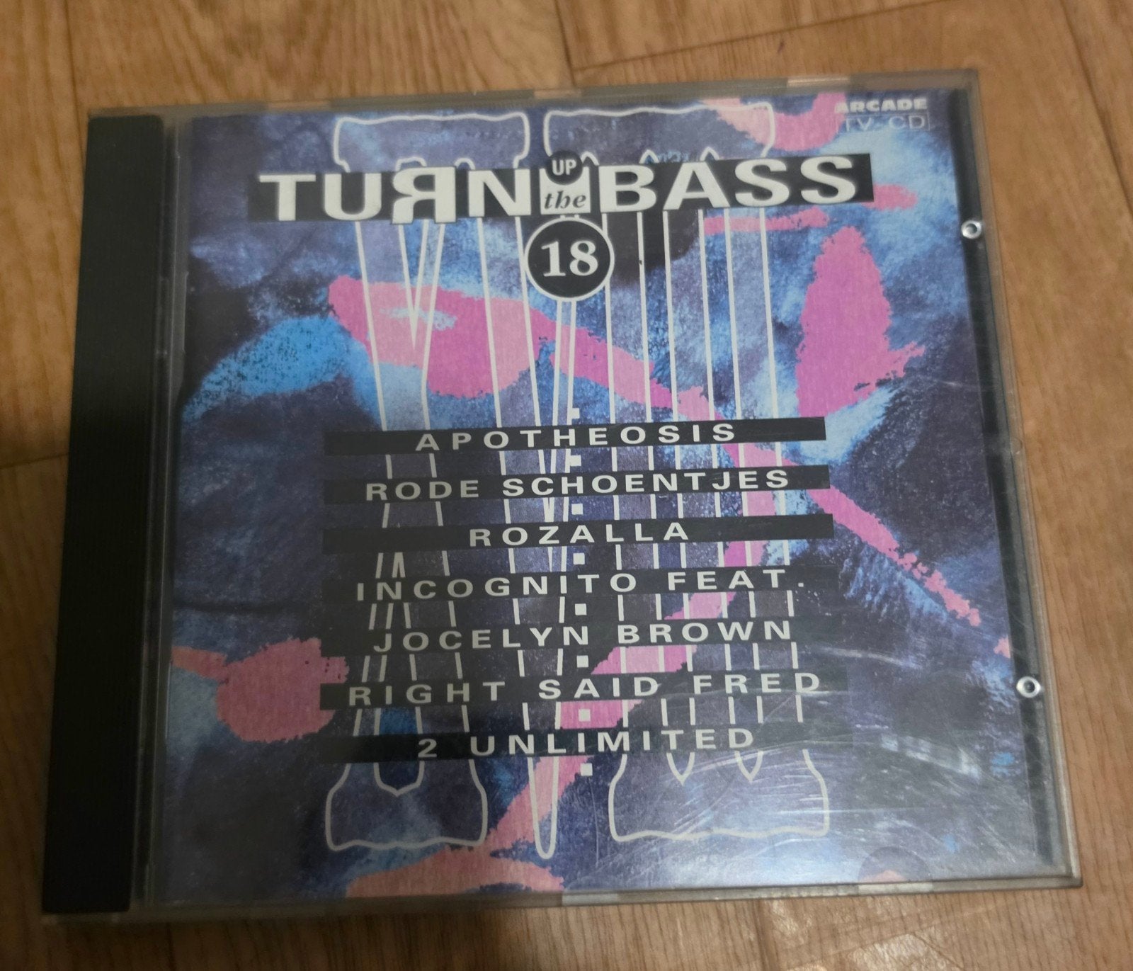Turn Up The Bass 18, Ophalen of Verzenden, Zo goed als nieuw, Dance Populair
