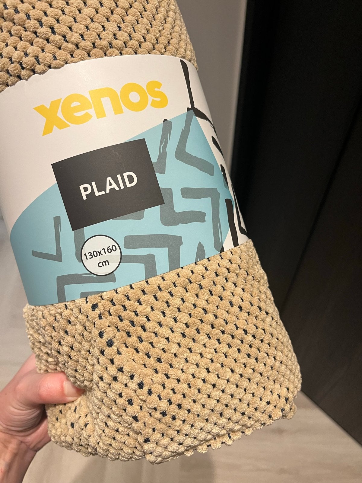 Nieuw beige plaid van Xenos 130x160 cm, Ophalen of Verzenden, Nieuw, Plaid, Beige