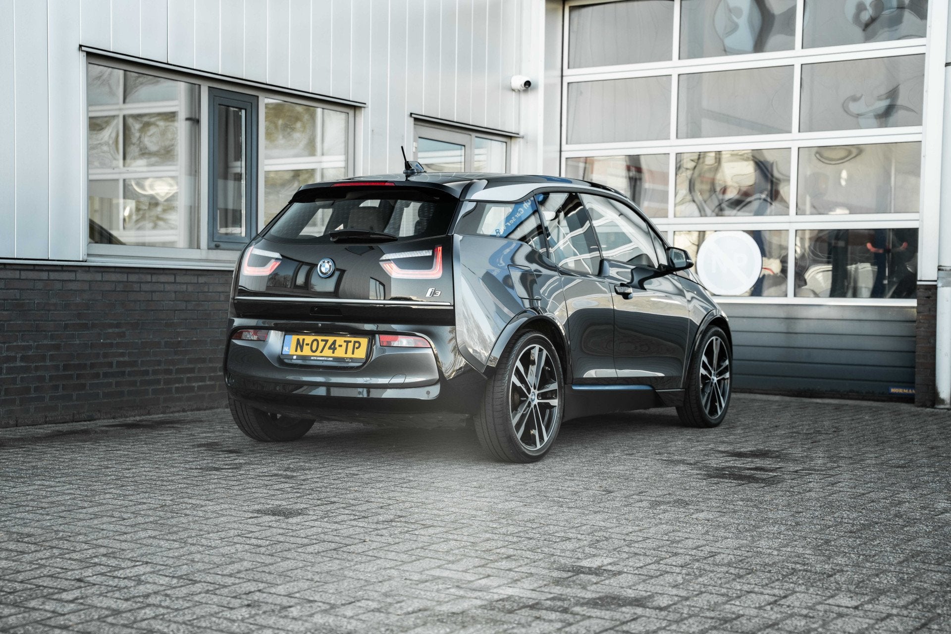 BMW i3 Business Edition 120Ah 42 kWh | SOH 94% | W-Pomp | St, Auto's, Automaat, Achterwielaandrijving, 235 km, 170 pk