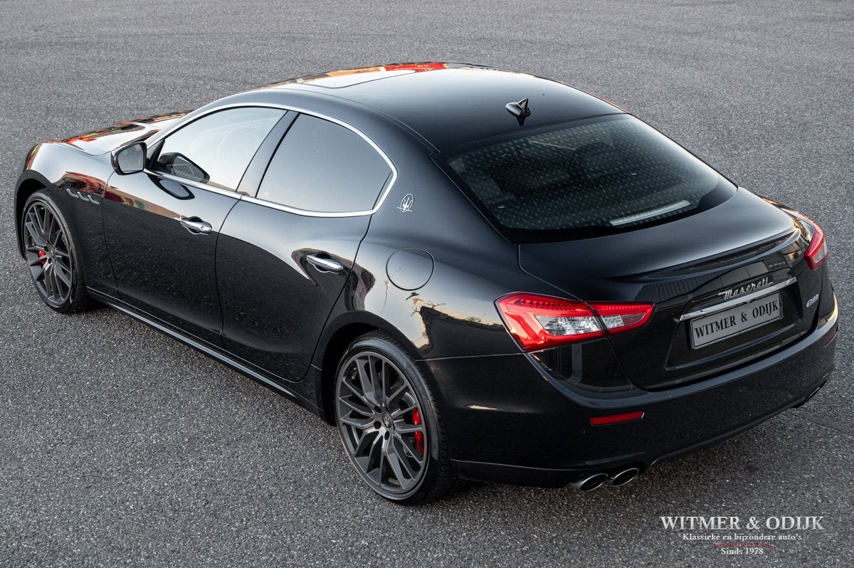 Maserati Ghibli 3.0 BiTurbo schuifdak, Automaat, Achterwielaandrijving, Gebruikt, Zwart