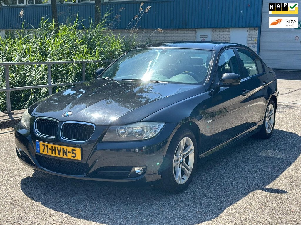 BMW 3-serie 318i Business Line NAVI! Clima! PDC! NAP! 1 jaar, Achterwielaandrijving, Zwart, Origineel Nederlands, Bedrijf