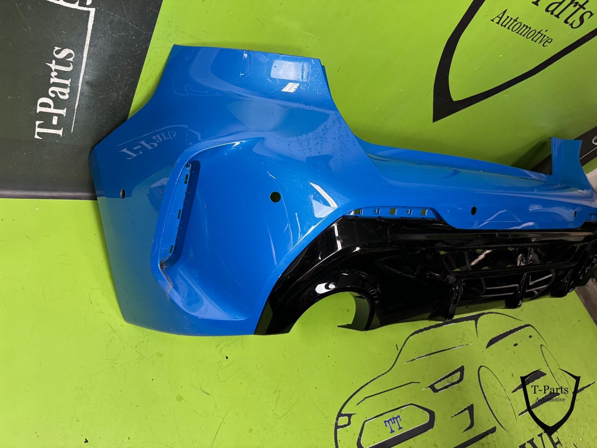 bmw 1 serie F40 achterbumoer bumper M PAKKET, Petuelring 130
80788  Munich, DE, Gebruikt, Info@bmw.de, Ophalen of Verzenden