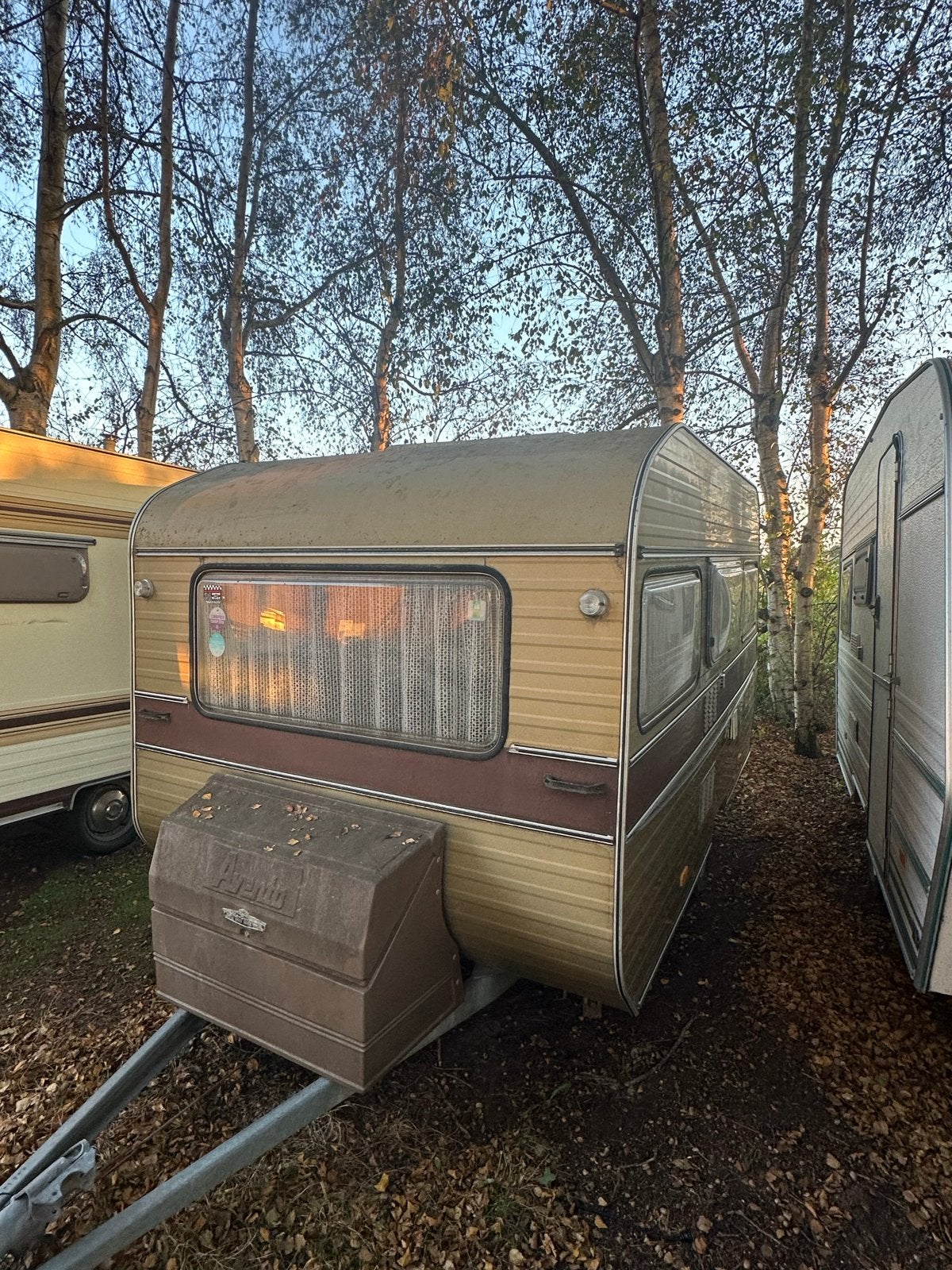 Vintage avento Caravan - Compact en Gezellig, Koelkast, Treinzit, 4 tot 5 meter, Tot en met 4