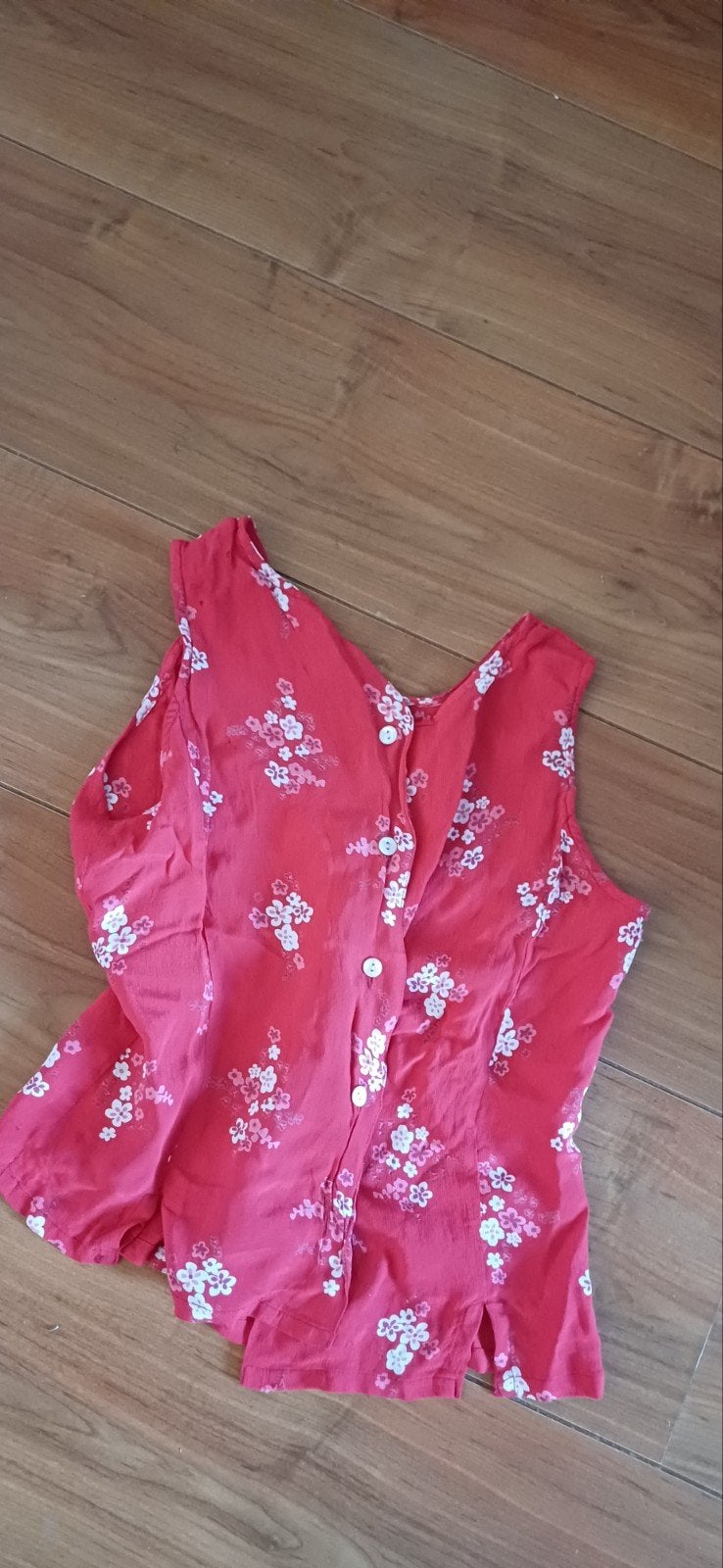 Rood mouwloos bloesjr met roze witte bloempjes, maat S, Ophalen of Verzenden, Zo goed als nieuw, Rood, Maat 36 (S)