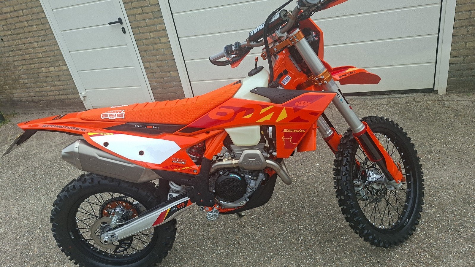 gezocht! enduro achterwiel ktm nieuw model 18 inch, Motoren, Ophalen of Verzenden, Nieuw