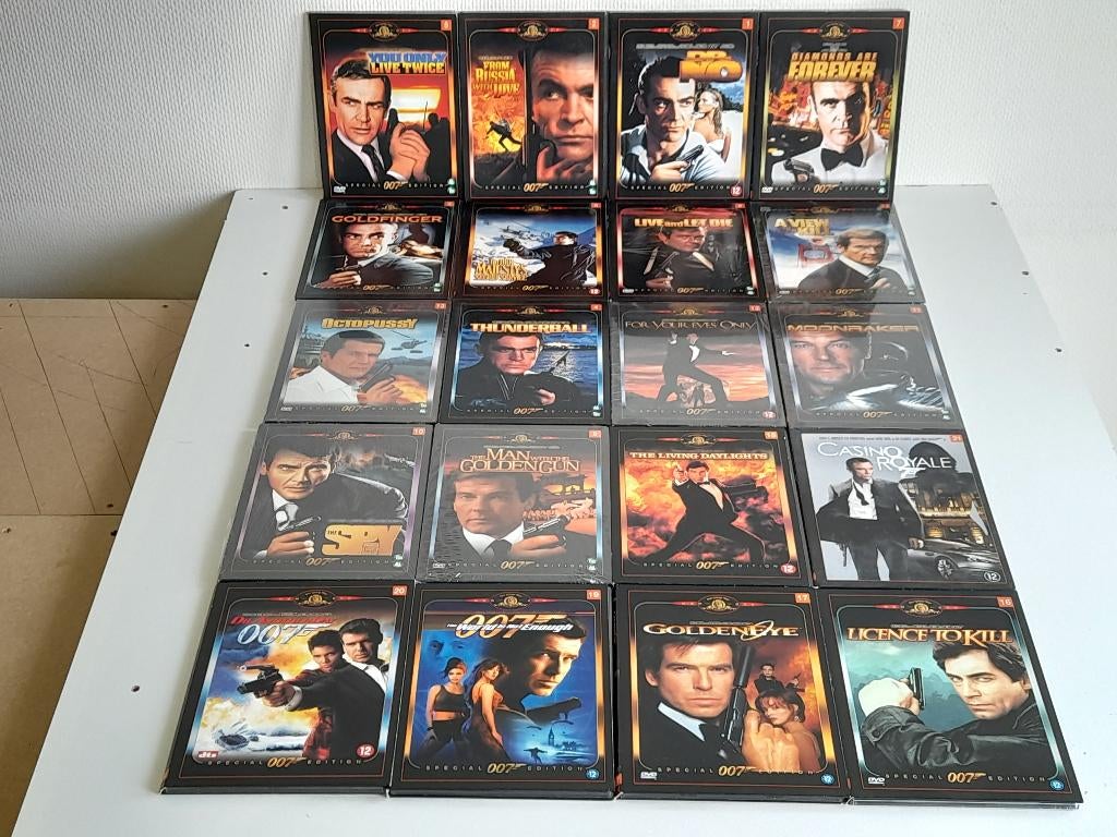 JAMES BOND(007)FILM SERIE(20x), 1960 tot 1980, Ophalen of Verzenden, Zo goed als nieuw, Actie en Avontuur
