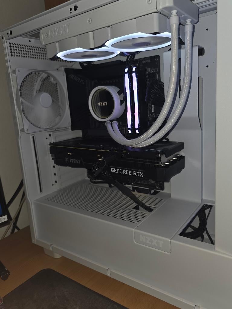 Gaming PC intel 7th gen, DDR4 16GB RAM, 2 Terabyte storage, Ophalen, Gebruikt, Zelf gebouwde pc, 2 TB